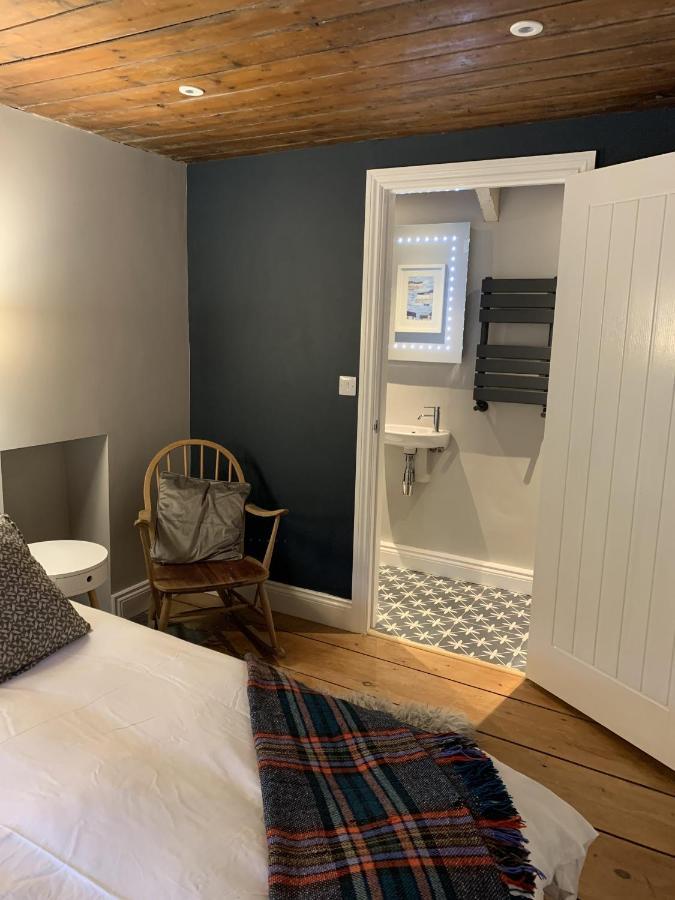 Min-Y-Fford Sleeps 6 Plus Pet Newport  Eksteriør bilde