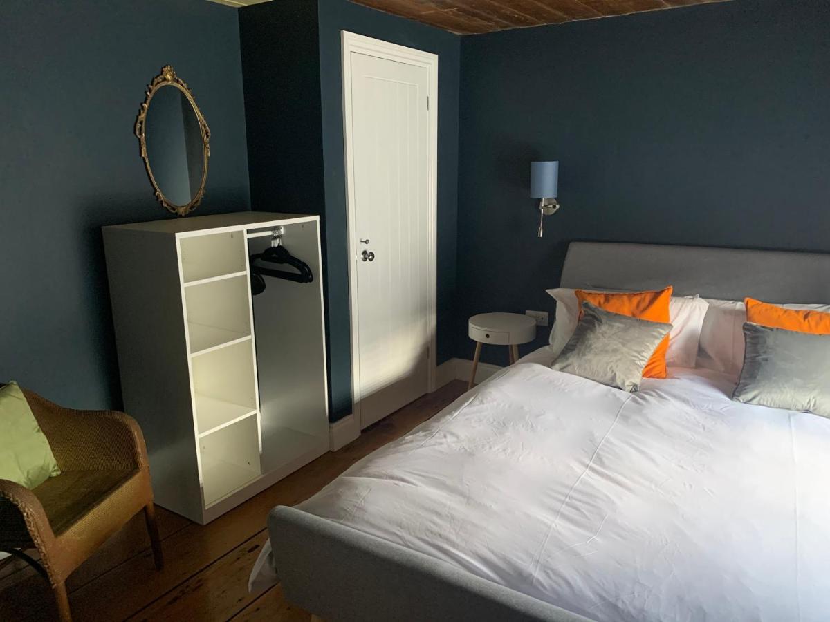 Min-Y-Fford Sleeps 6 Plus Pet Newport  Eksteriør bilde